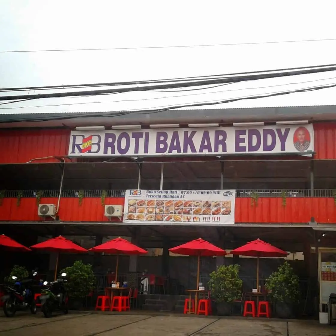 Menampilkan Budaya Jajanan Khas Indonesia