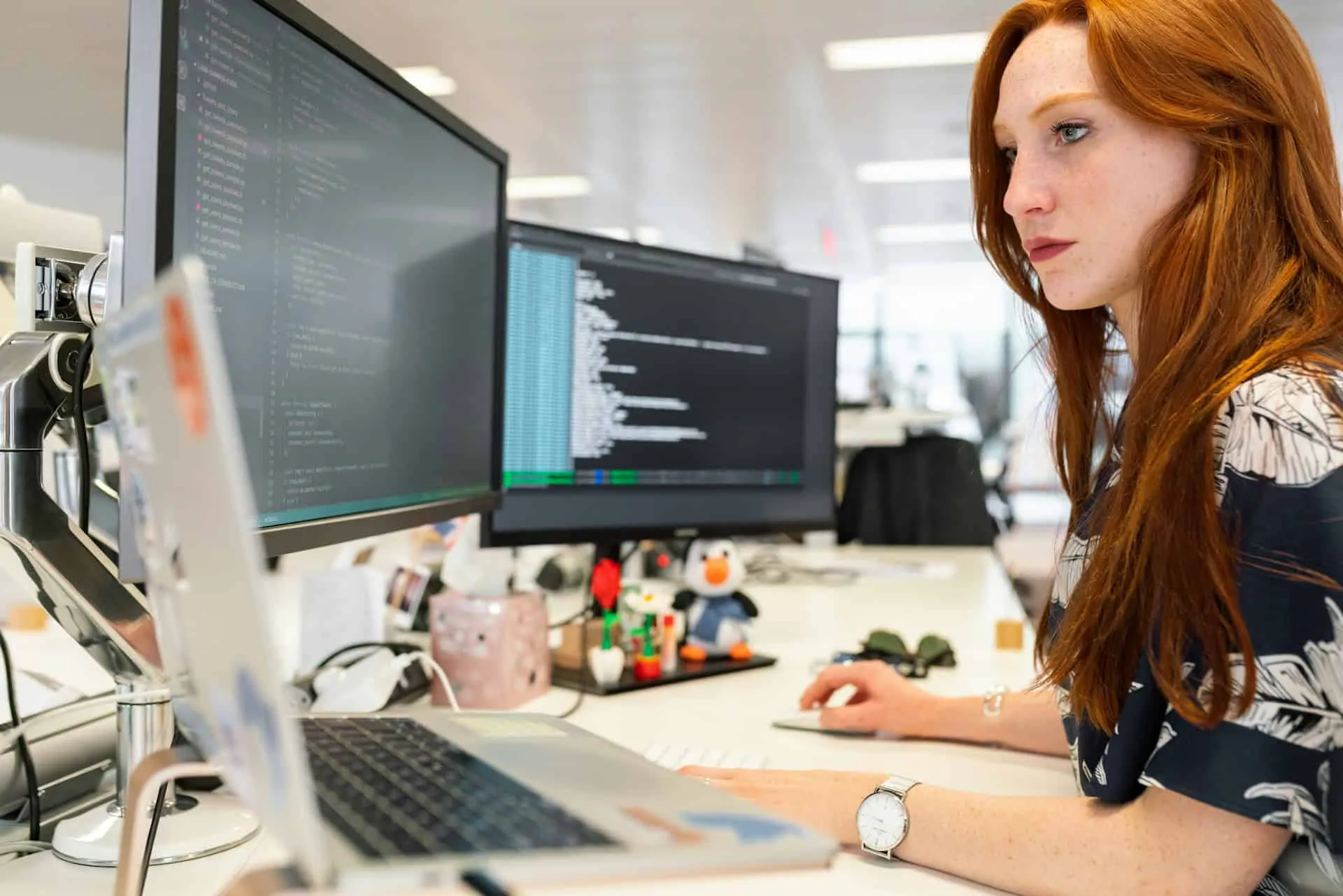 Edge Computing: Bringing Digital Intelligence to the Closest Point of Humanity