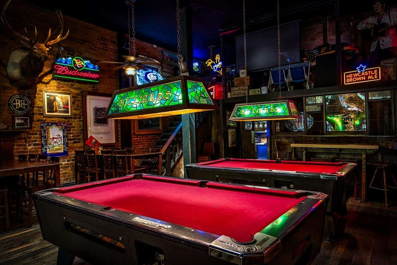 5 Bar di Jakarta dengan Fasilitas Billiard