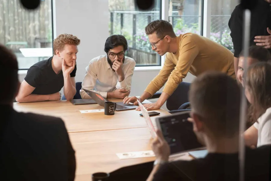 Strategi Bootstrapping: Mengapa Efisiensi Kini Menjadi "The New Funding" dalam Dunia Bisnis