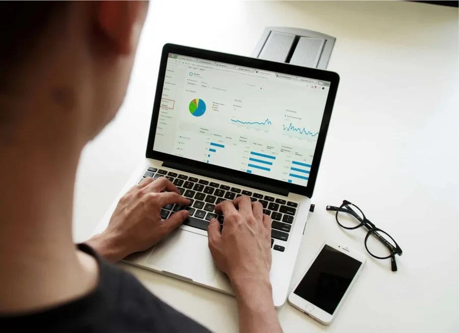 SR Digital - Indonesia: Creating & Personalized Digital Solutions.